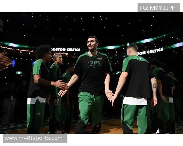 内线核心表现出色科内特半场高效贡献8分4板1帽助球队领先